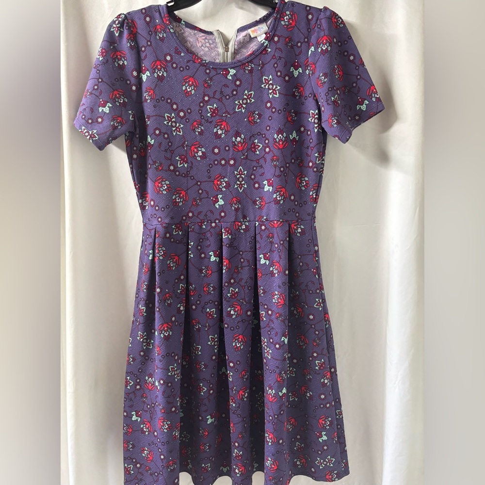 LuLaRoe Amelia Dress Womens XL Purple Floral Pleated Short Sleeve Back Zip Knit‎